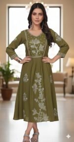 Elegant Embroidered Kurthi - Image 12