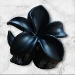 Elegant Five-Petal Hair Claw