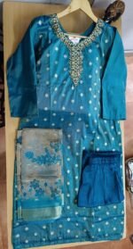 Rich Peacock Blue Ethnic kurta set - Image 2